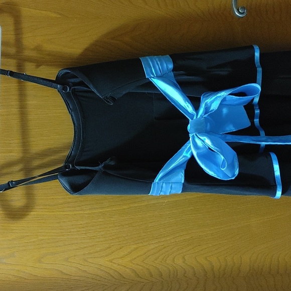 Spaghetti strap dress - Picture 3 of 4